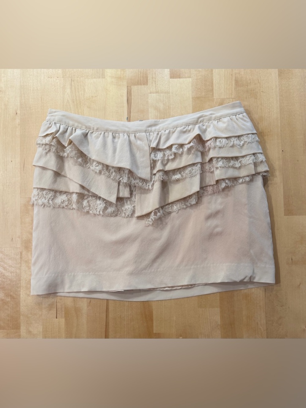 Guess by Marciano Cream Ruffled Lace Mini Skirt